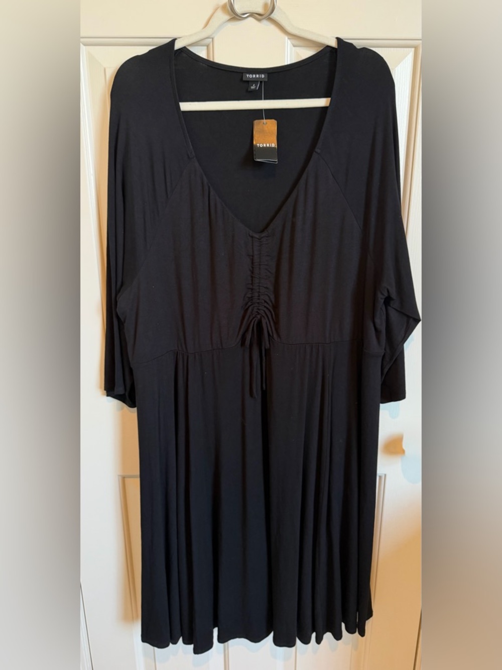 NWT Torrid Stretch Rayon Dress Size 4 (4x or 26) Black Midi